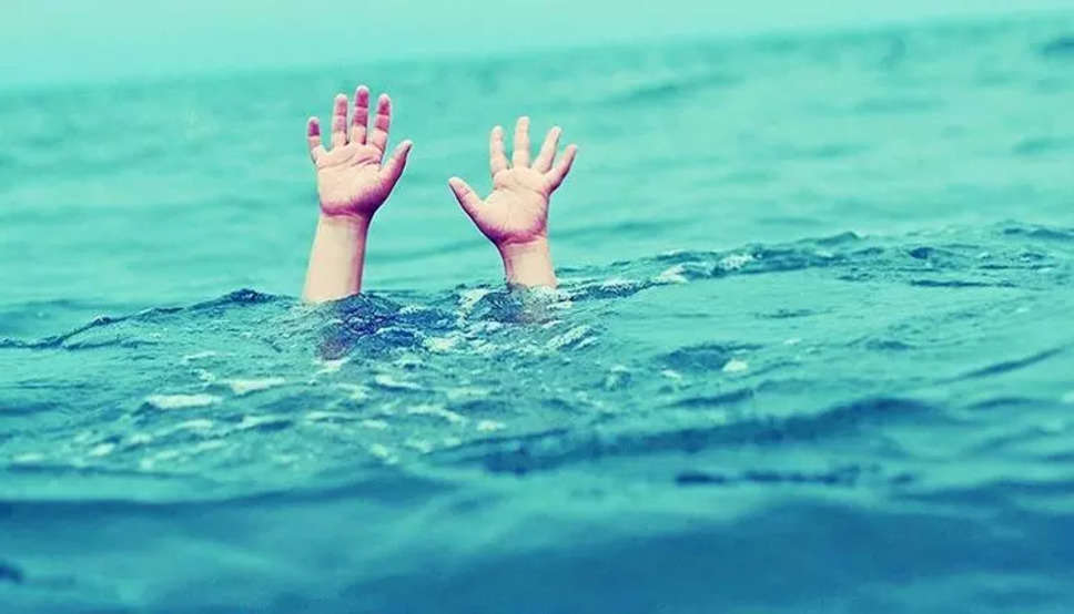 दर्दनाक हादसा- तालाब में नहाने उतरे तीन बच्चे, दो बच्चों की डूबने से मौत, ग्रामिणों ने एक को बचाया