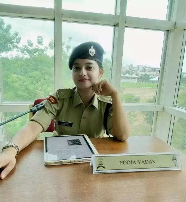 IPS Pooja Yadav Success Story: एक ऐसी आईएएस अफसर जिसने जर्मनी की जॉब छोड़ भारत मे आकर हासिल की बड़ी सफलता