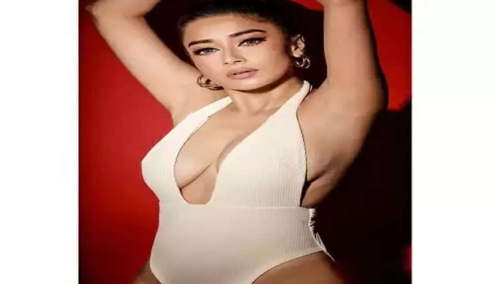 Tina Dutta Photos: इस हसीना ने पार कर दीं बोल्डनेस की सारी हदें, तस्वीरें देखकर आप भी हो जाएंगे मदहोश