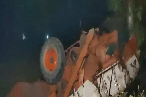 करनाल में दर्दनाक हादसा- कम्बाइन को ट्रक ने पीछे से मारी टक्कर, तीन की मौत