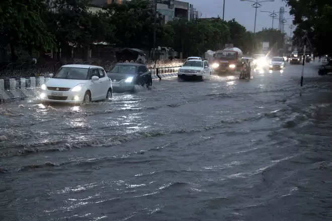 मौसम अलर्ट- दिल्ली NCR में मौसम विभाग का येलो अलर्ट, हरियाणा के कई हिस्सों में तेज बारिश
