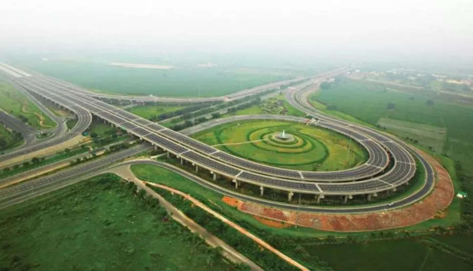 Delhi Mumbai Expressway: हरियाणा समेत कई राज्यों की गाड़ियां भरेंगी फर्राटा, चंद घंटों में होगा 270 किलोमीटर का सफर