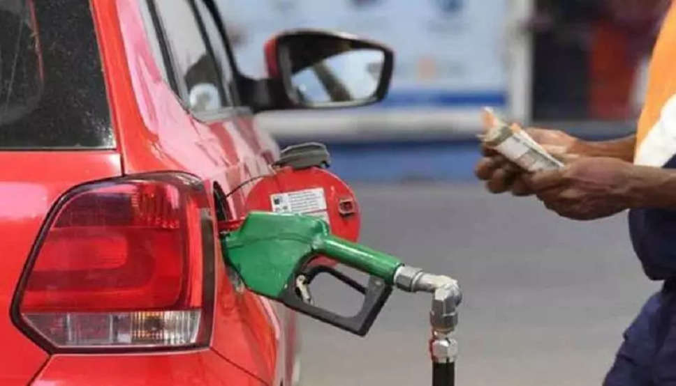 हरियाणा में आज पेट्रोल डीजल हुआ सस्ता, तेल की टंकी फुल करवाने से पहले देख लें नये रेट