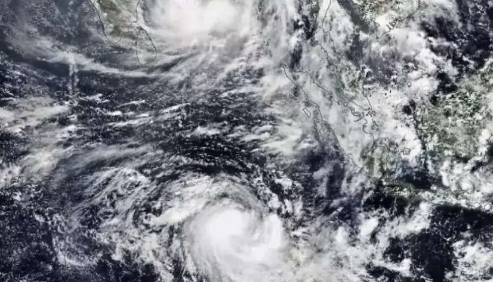 Cyclone Asani: IMD ने आंध्र प्रदेश के तट के लिए जारी किया रेड अलर्ट, चक्रवात तूफान असानी ने बदला अपना रास्ता