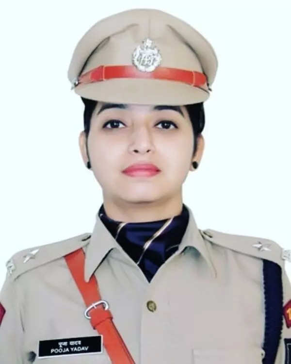 IPS Pooja Yadav Success Story: एक ऐसी आईएएस अफसर जिसने जर्मनी की जॉब छोड़ भारत मे आकर हासिल की बड़ी सफलता