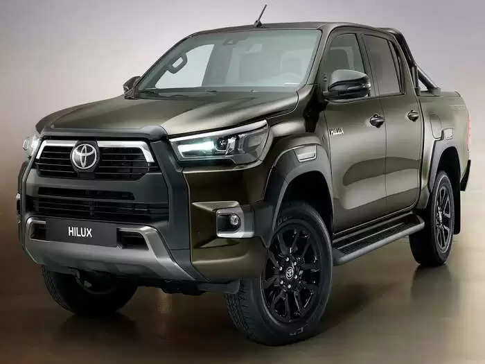 20 जनवरी को Toyota Hilux से उठेगा पर्दा, दमदार इंजन के साथ मिलेंगे ये फीचर्स, जानें कीमत