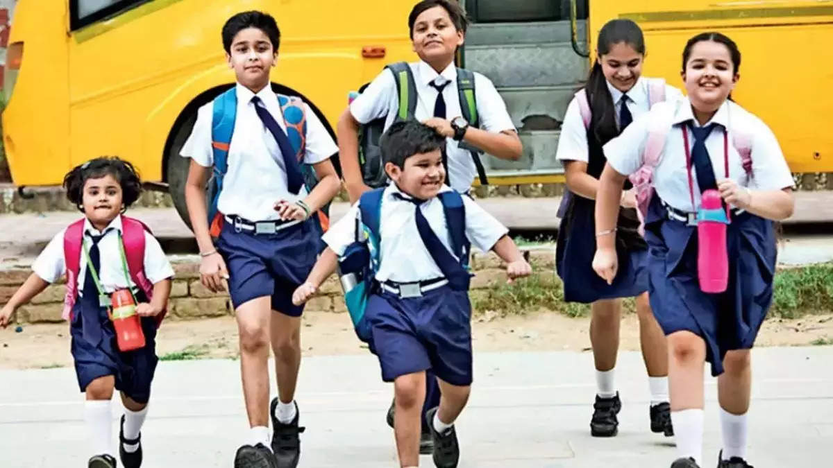 School Holidays: सितंबर के महीने में बच्चे होने वाले है बेहद खुश, मिलने  वाली है स्कूल में इतनी छुट्टिया | Children are going to be very happy in  the month of September,