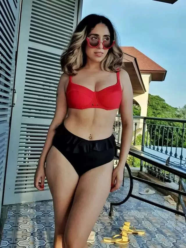 Neha Bhasin