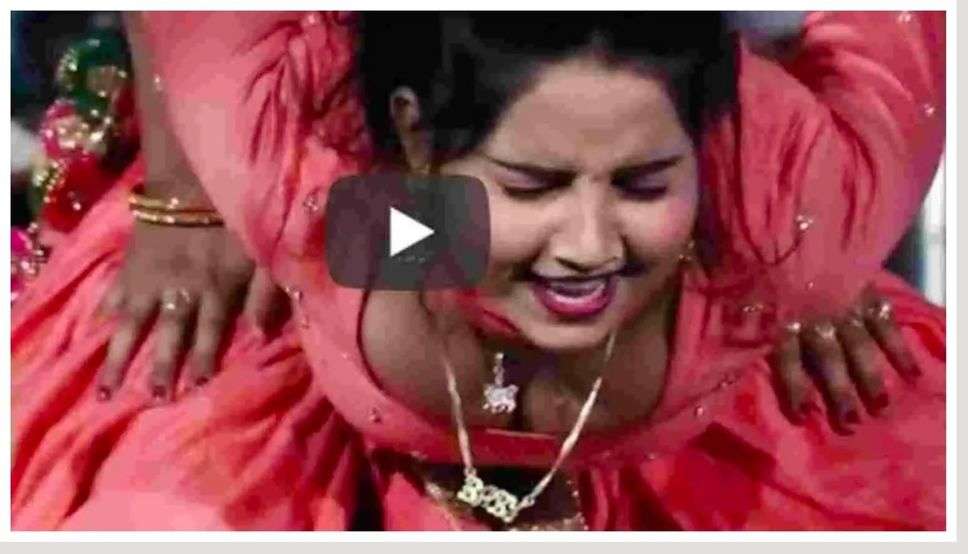 Sunita Baby Hot Dance Video: सुनीता बेबी की जवानी देखकर पागल हुआ 70 साल का ताऊ, देखिये बवाल वीडियो