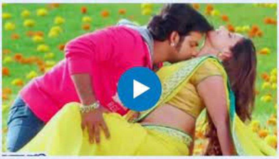  Bhojpuri Dance: पवन सिंह के साथ मधु शर्मा ने बैड पर लिटाकर किया रोमांस, मच गया तहलका