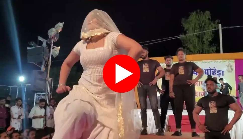  GORI NAGORI VIDEO SONG: गोरी नागोरी ने सलवार सूट में स्टेज पर किया जबरदस्त डांस, देख फैंस हुए पागल